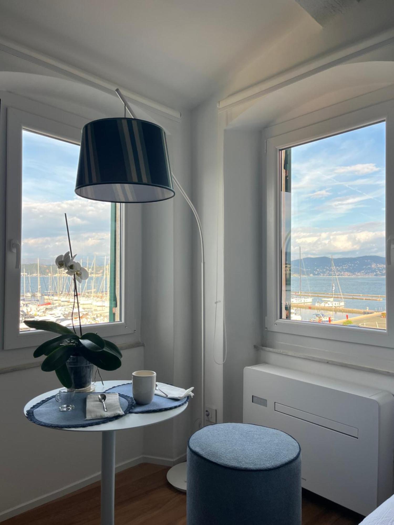 About Italy Holiday Rooms And Apartments Портовенере Экстерьер фото