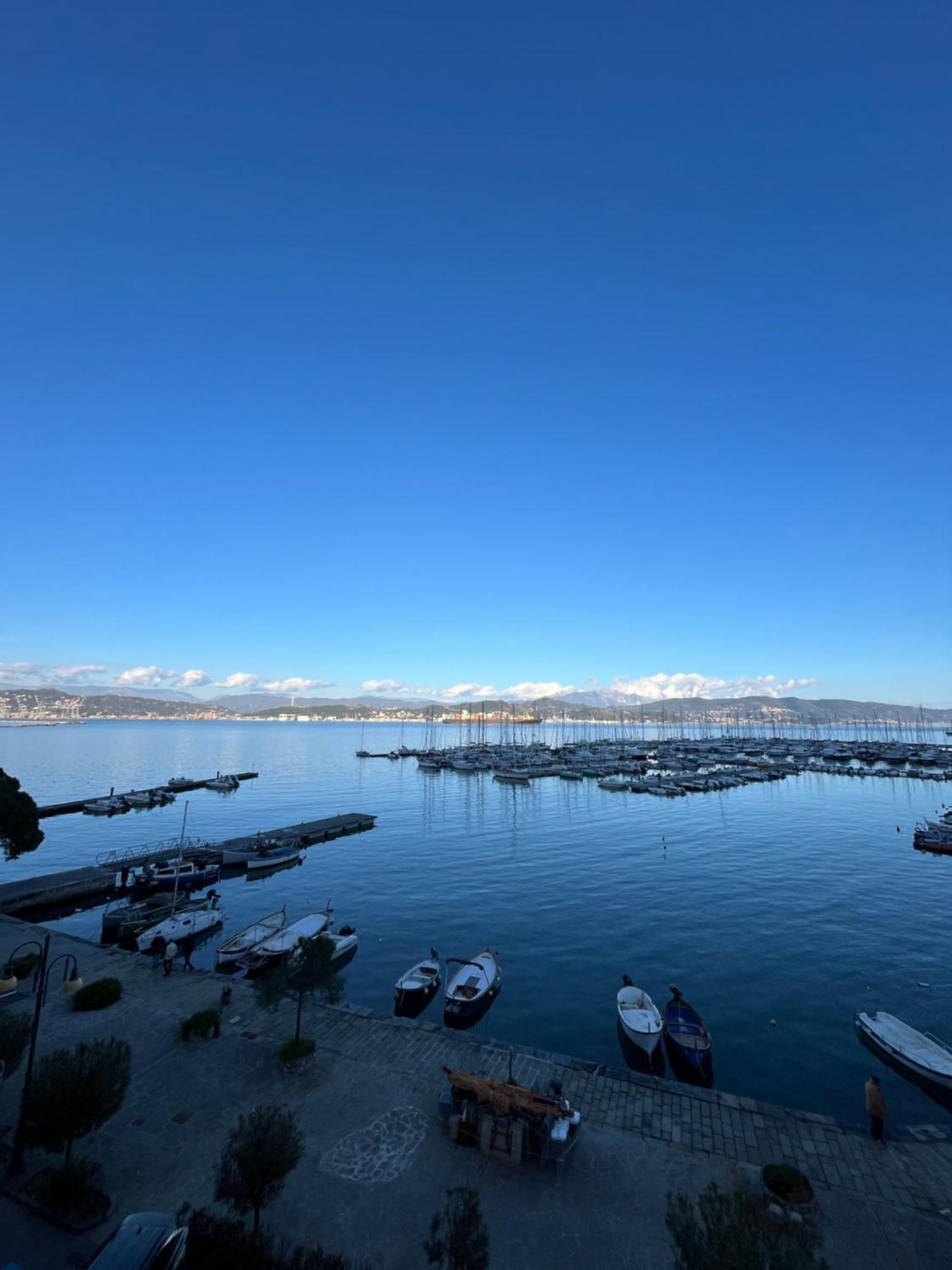 About Italy Holiday Rooms And Apartments Портовенере Экстерьер фото