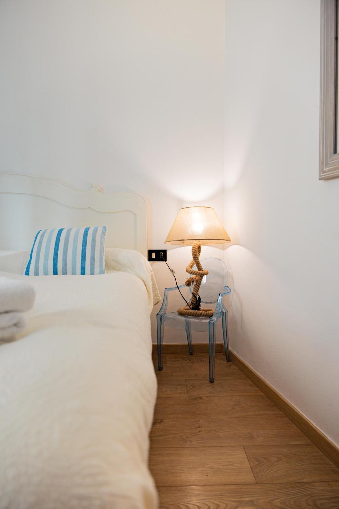 About Italy Holiday Rooms And Apartments Портовенере Экстерьер фото